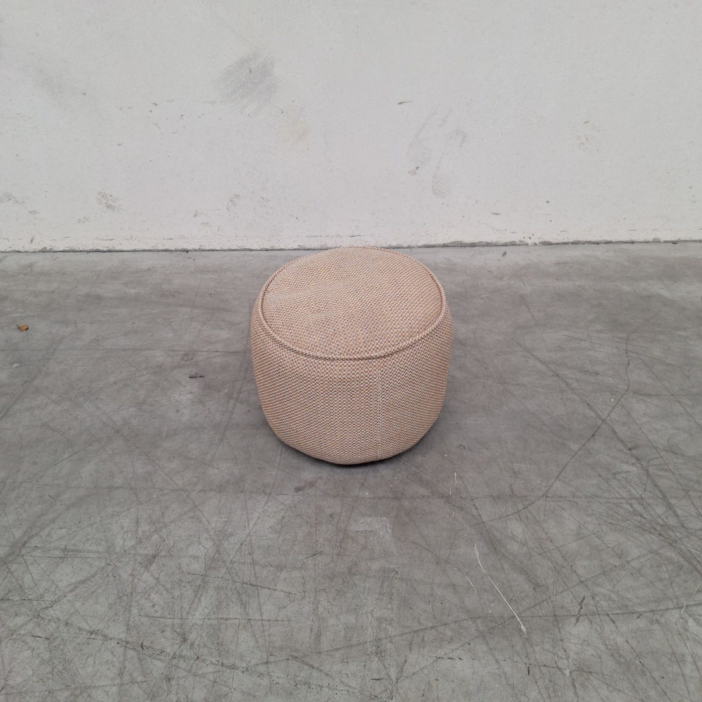 Donut outdoor pouf