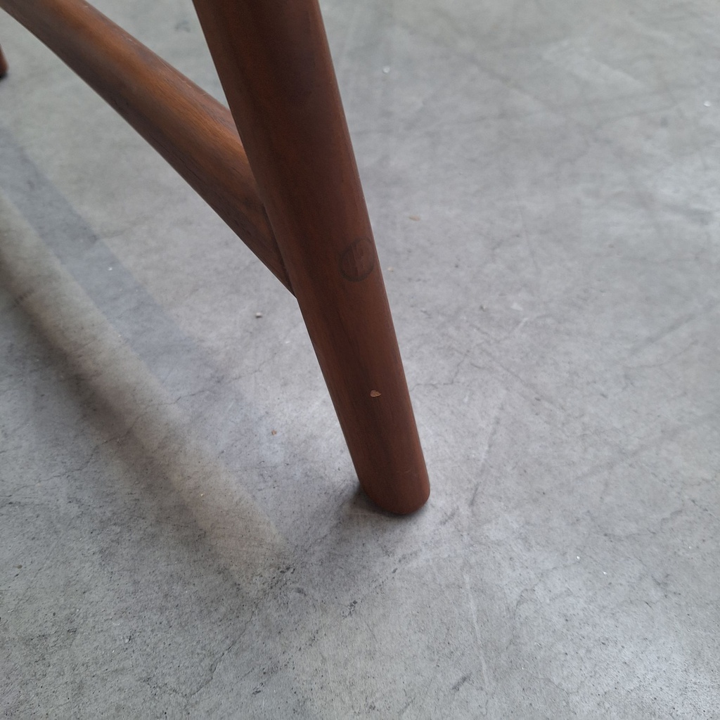 Osso stool