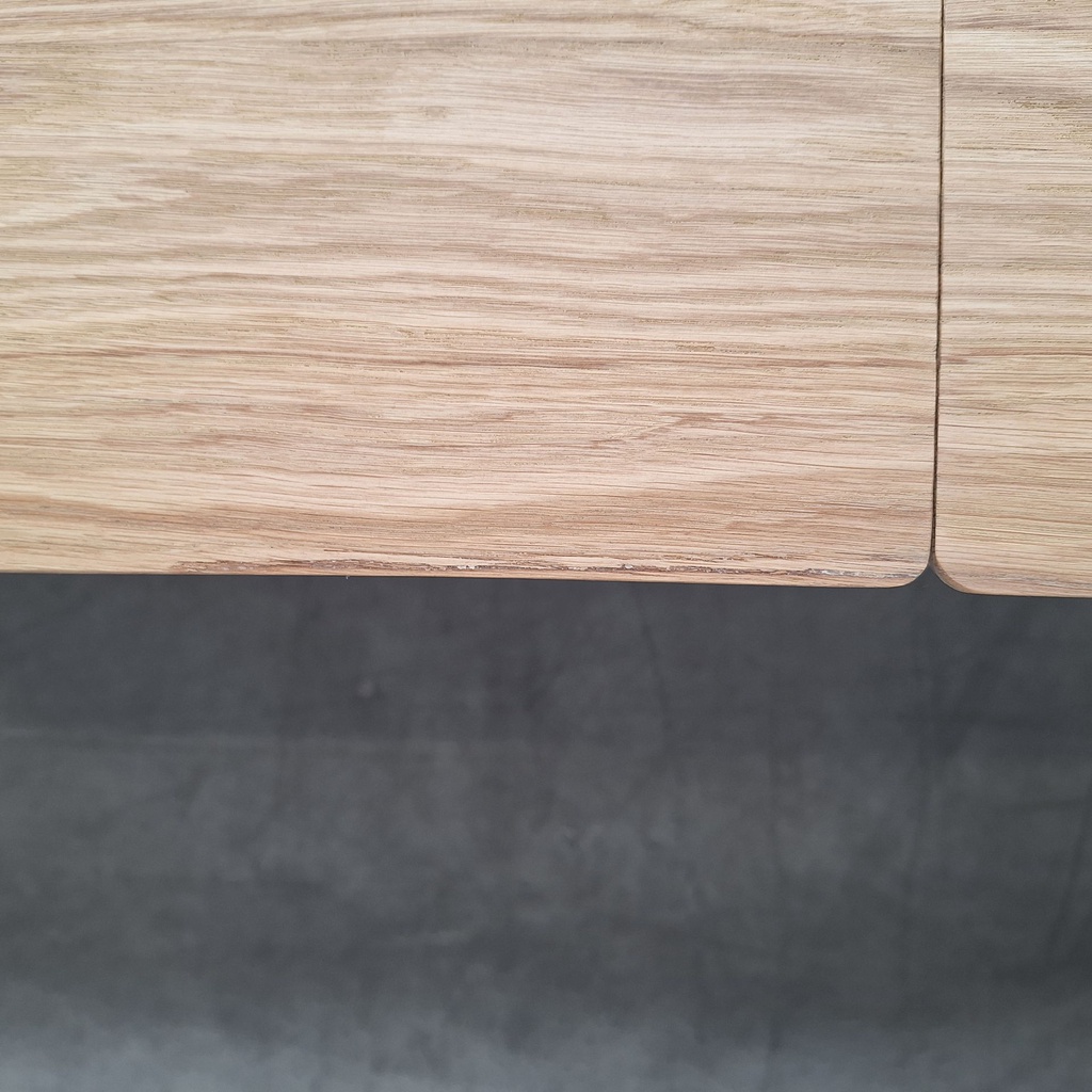 Bok extendable dining table