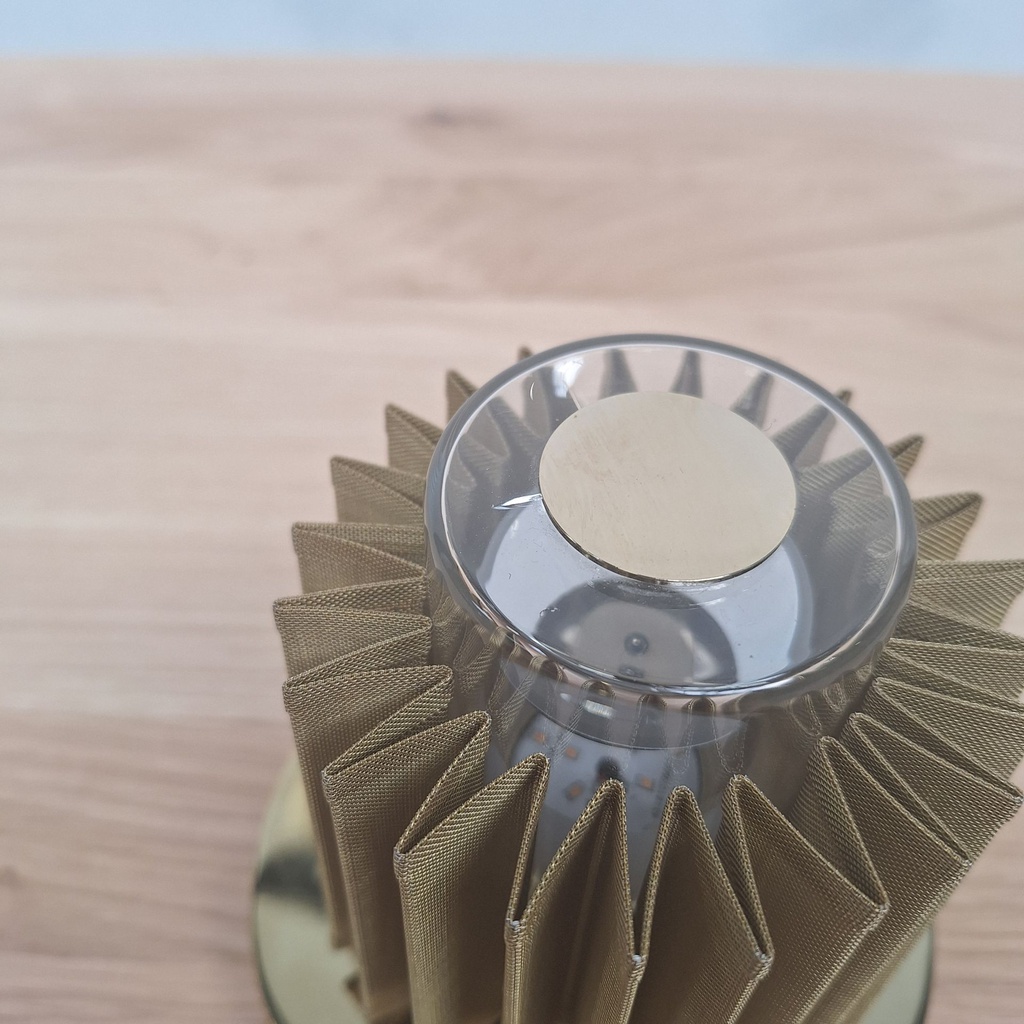 In The Sun table lamp