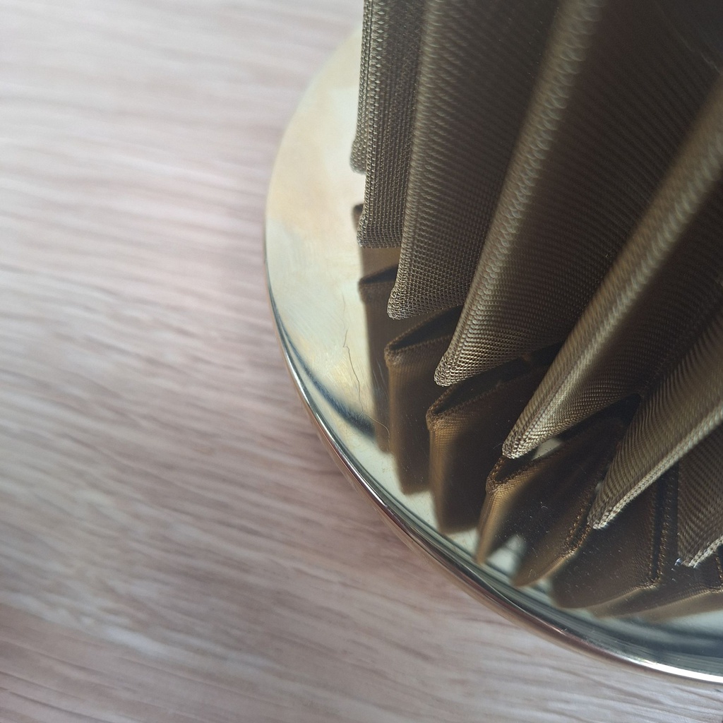 In The Sun table lamp
