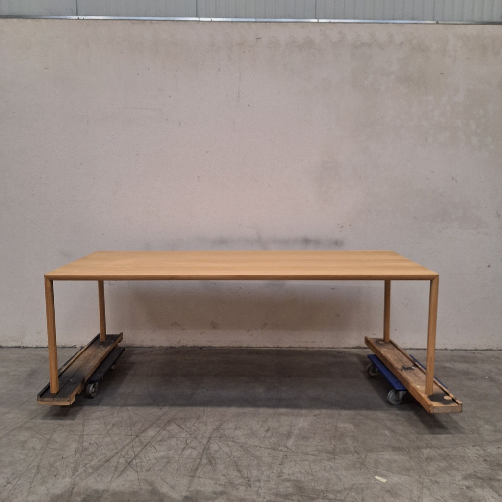 Air dining table
