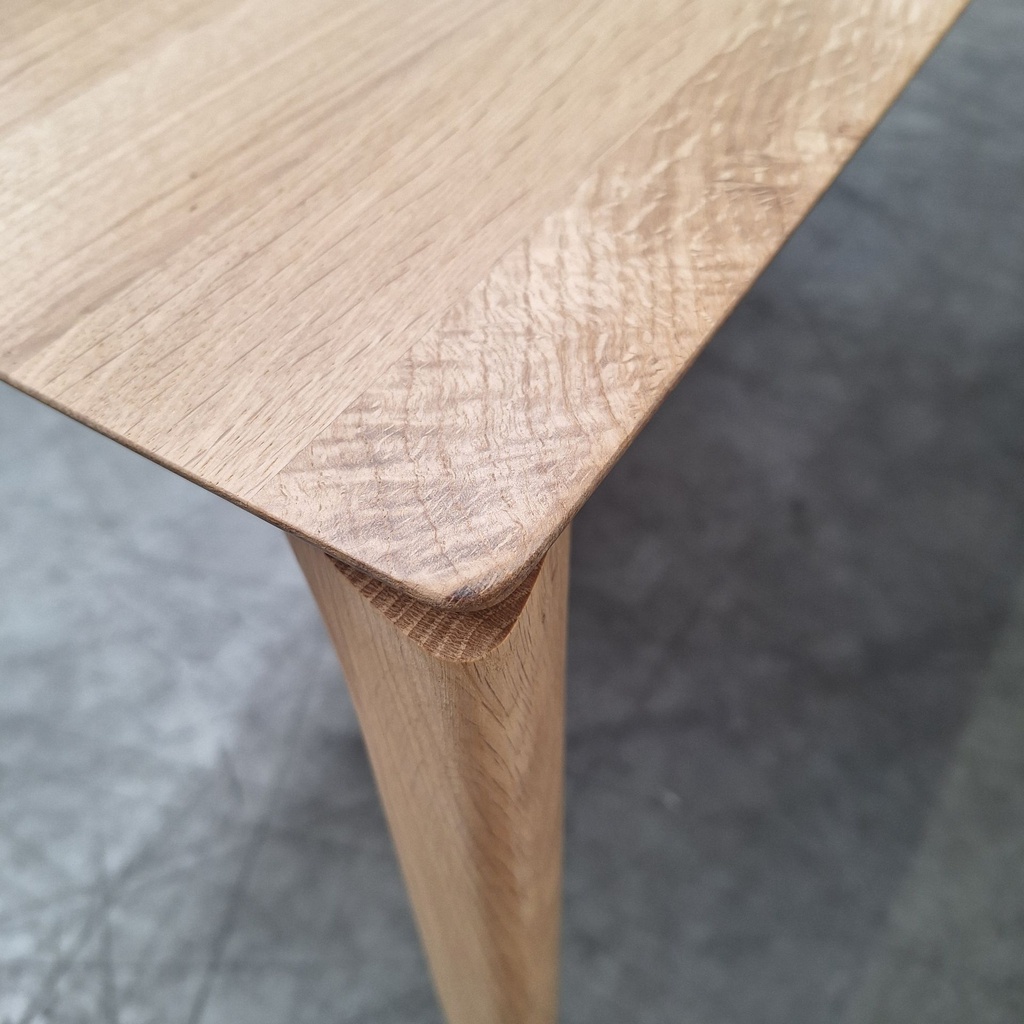 Bok dining table