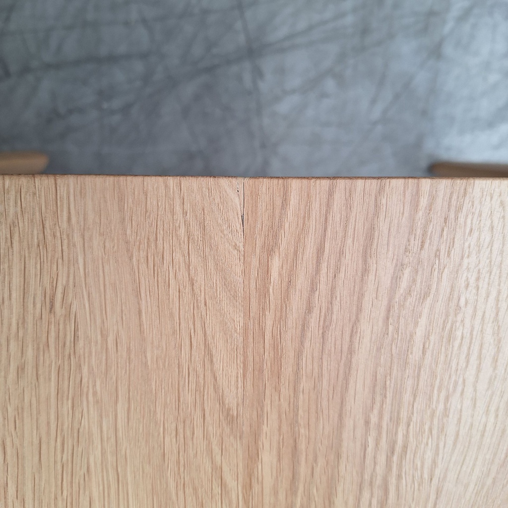 Bok dining table