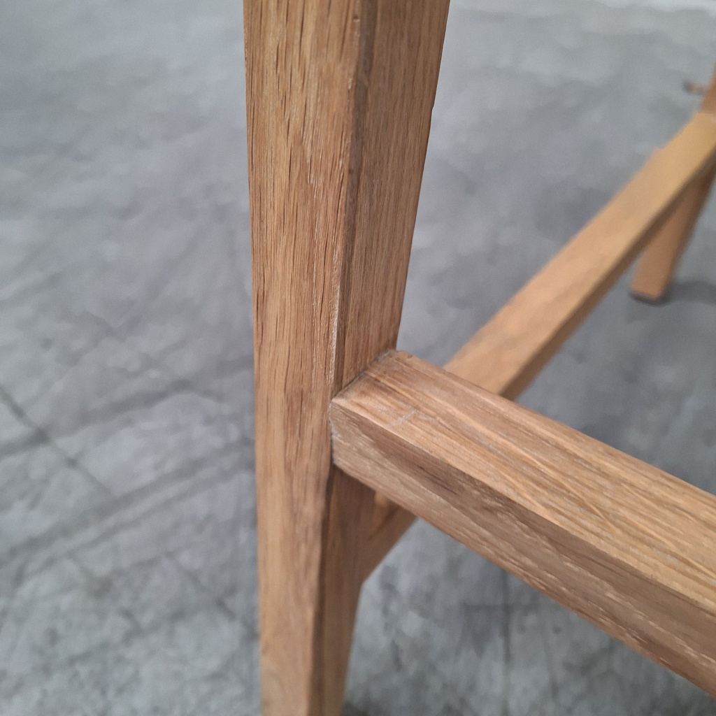 N3 counter stool