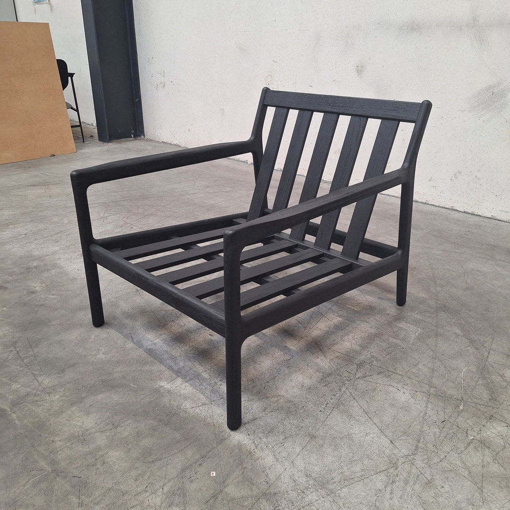 Teak Jack outdoor lounge chair with cushion