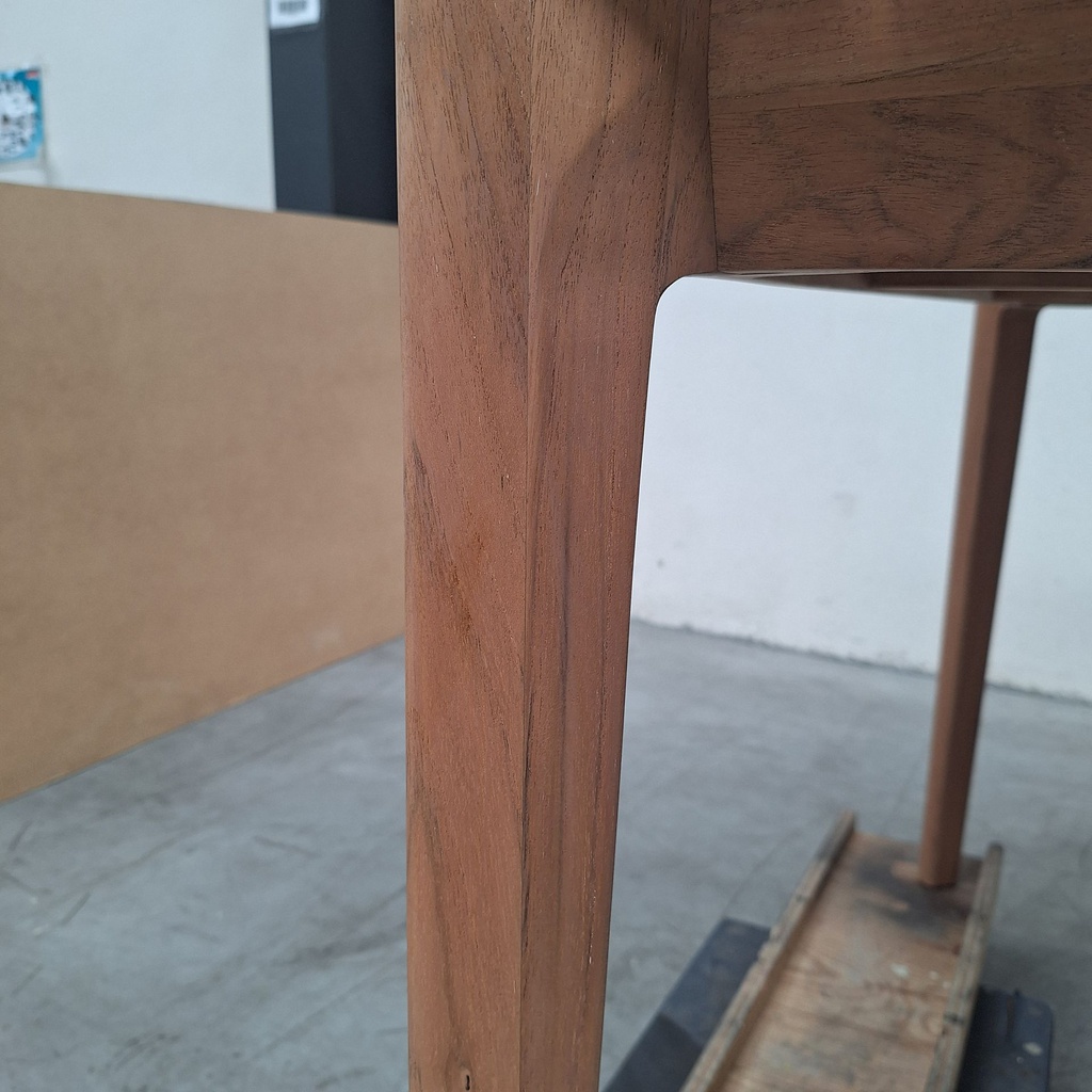 Bok outdoor dining table