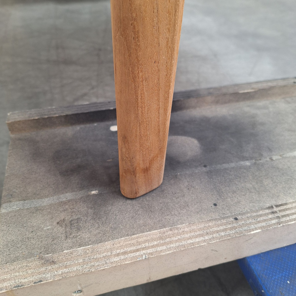 Bok outdoor dining table