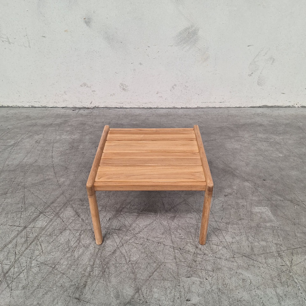 Jack outdoor side table
