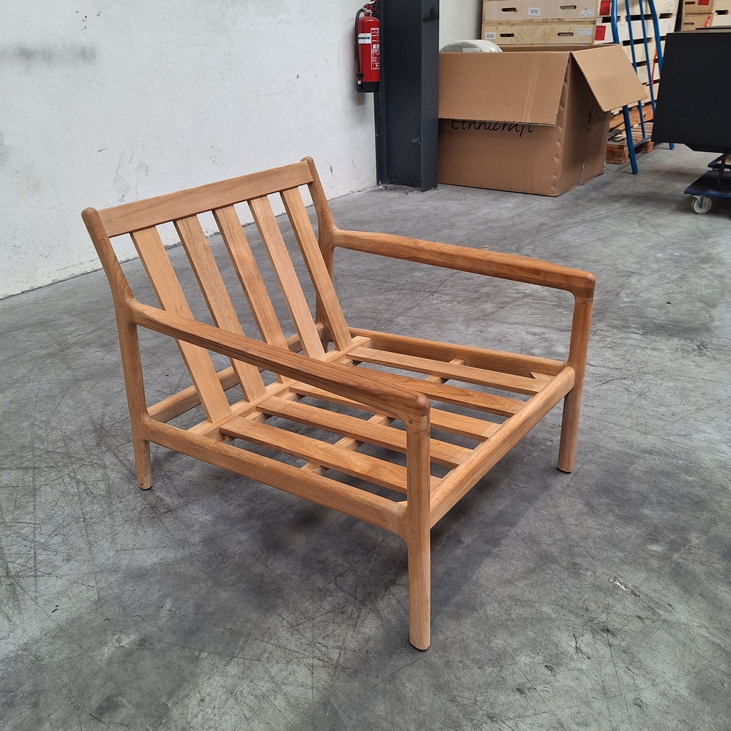 Jack outdoor lounge chair with cushion