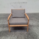 Jack outdoor lounge chair with cushion