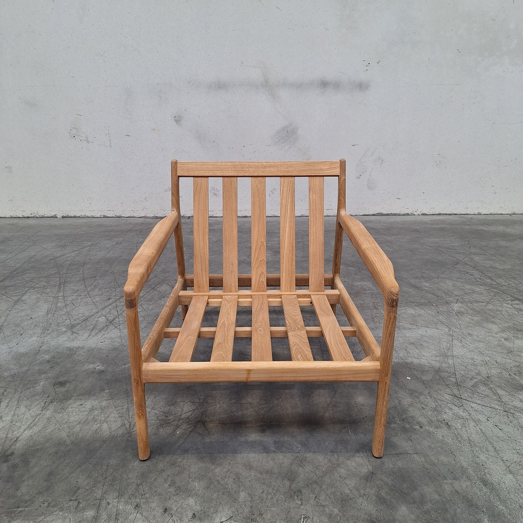 Jack outdoor lounge chair with cushion