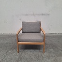 Jack outdoor lounge chair with cushion