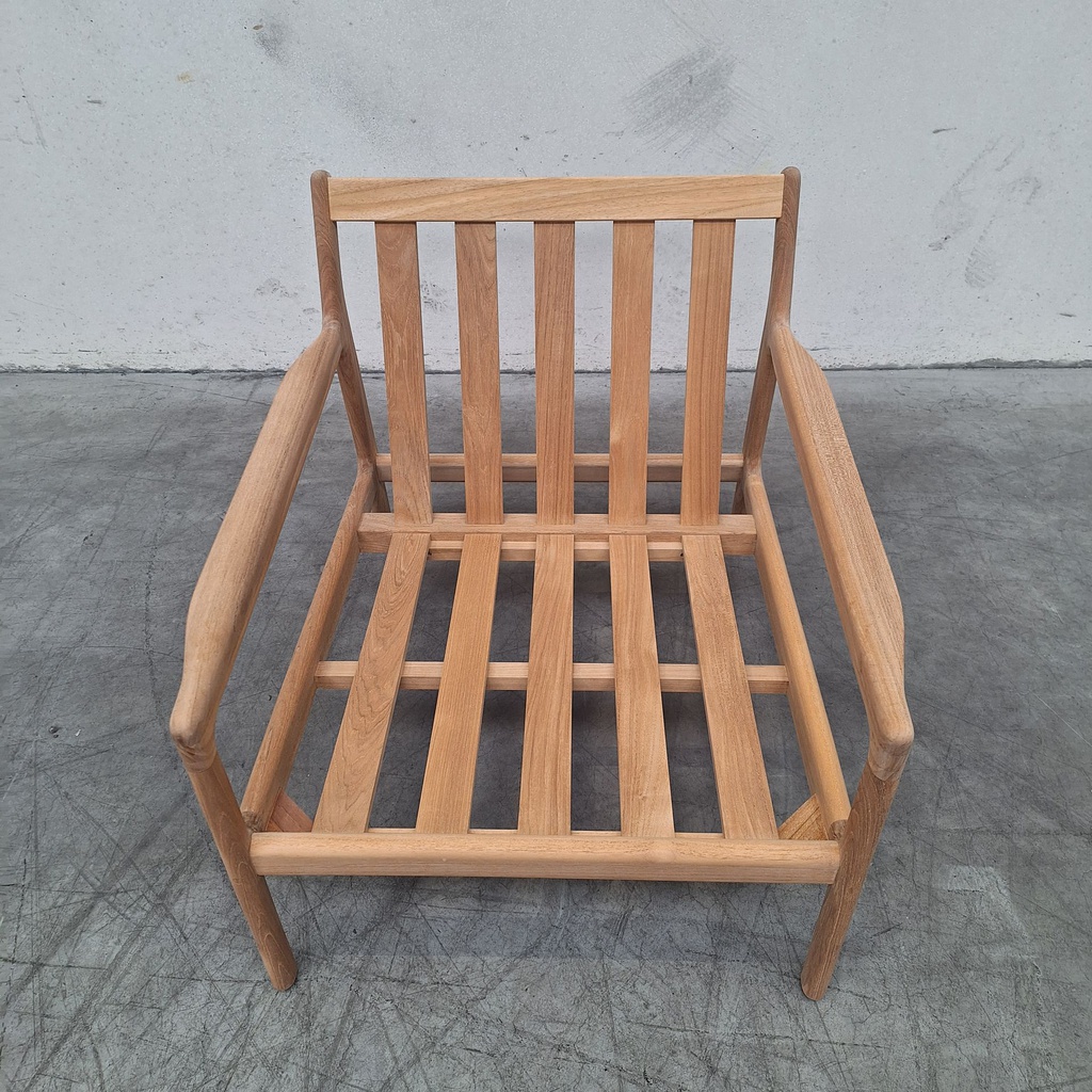 Jack outdoor lounge chair with cushion