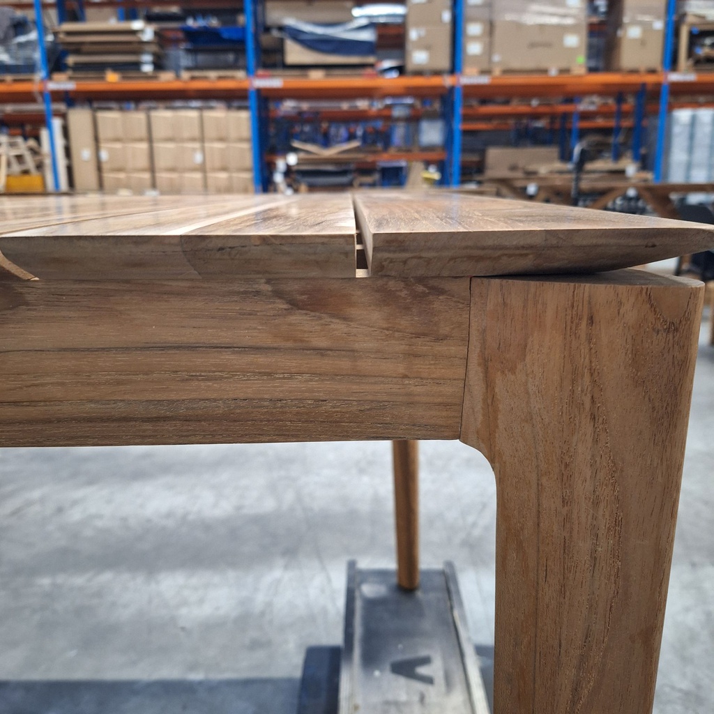Bok outdoor dining table