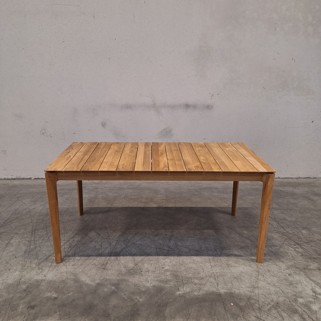 Bok outdoor dining table
