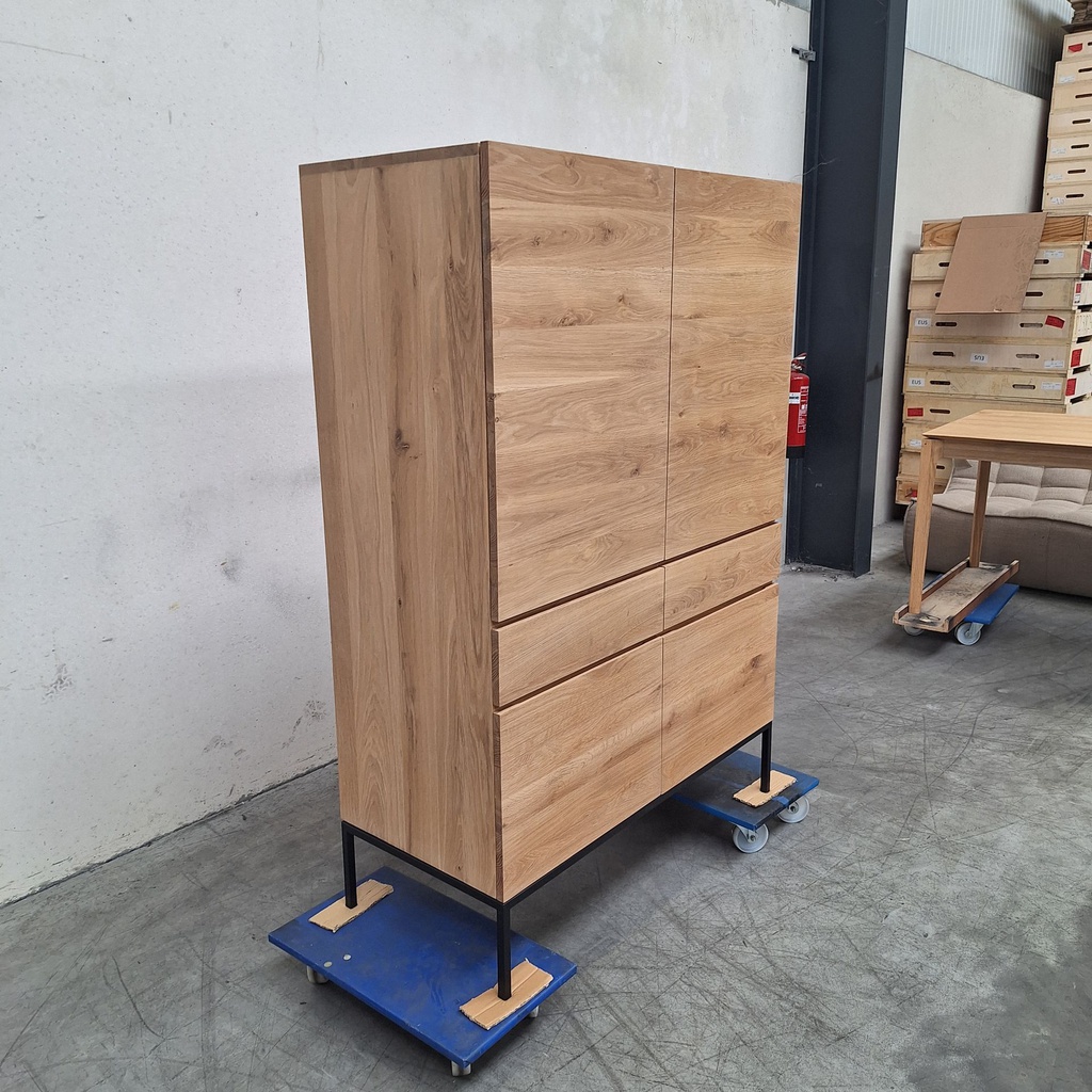 Ligna cupboard