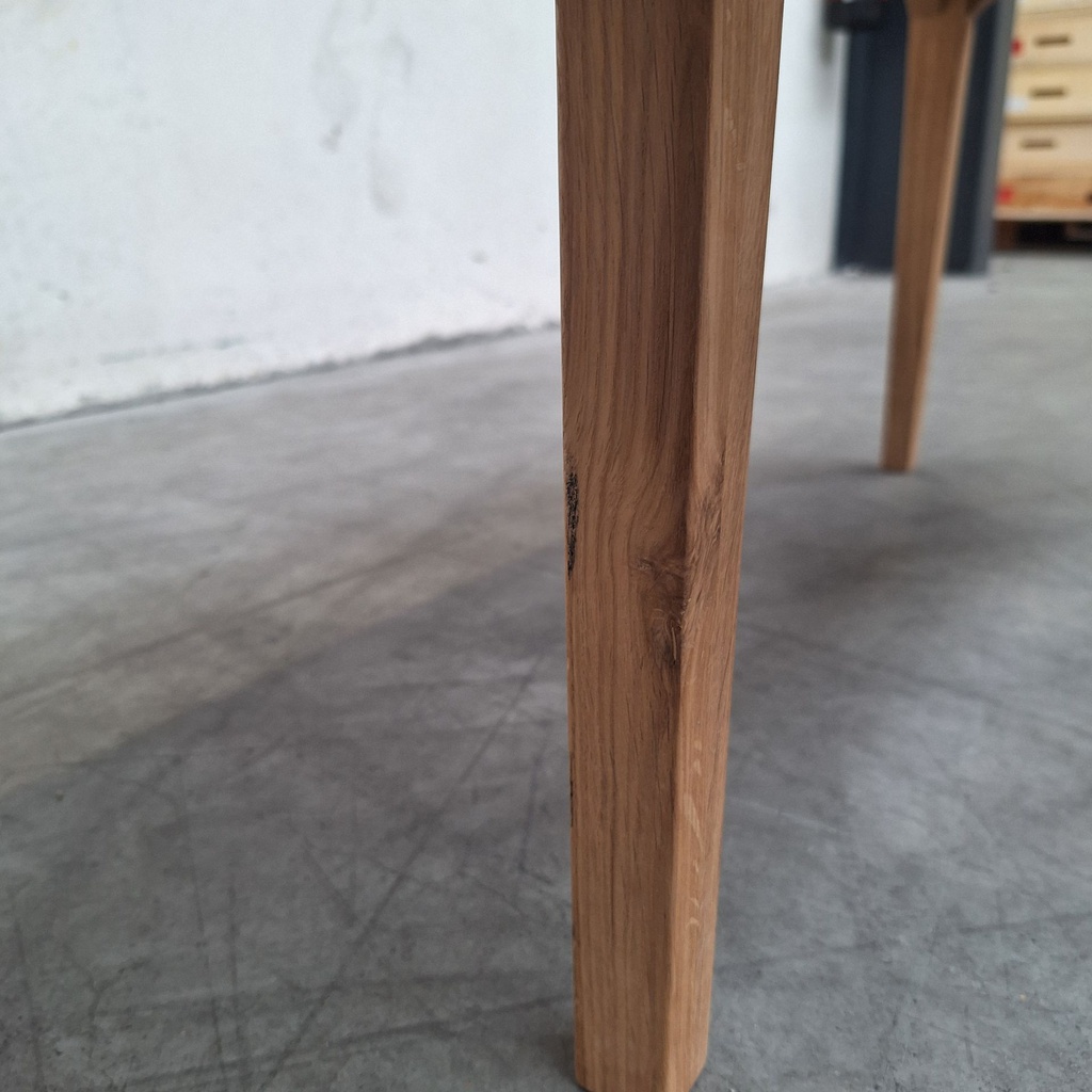 Spindle bench