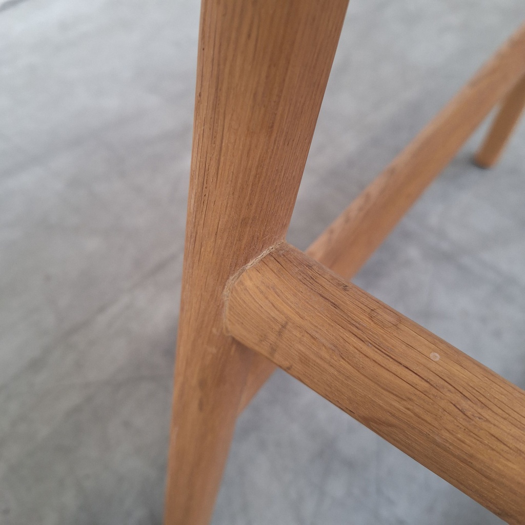 Osso counter stool