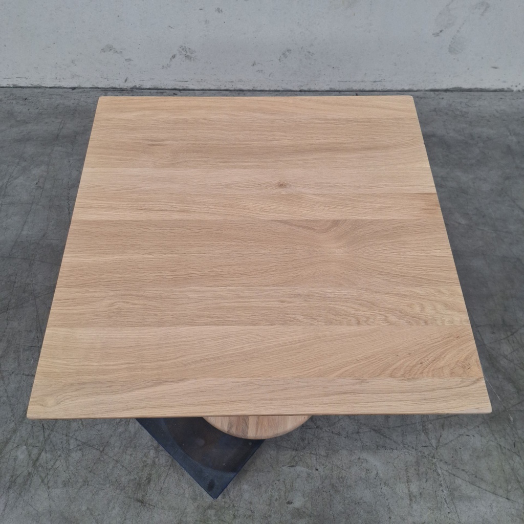 Torsion dining table
