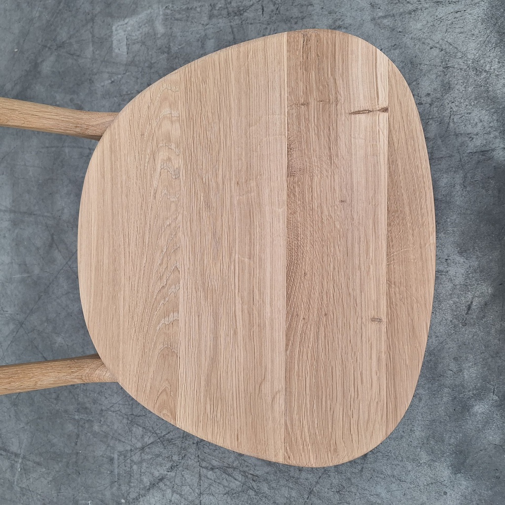 Eye dining chair