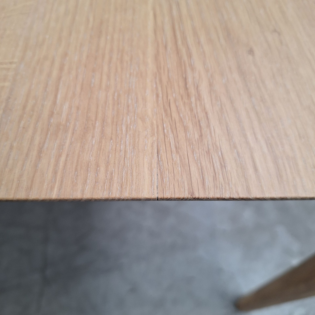 Bok dining table