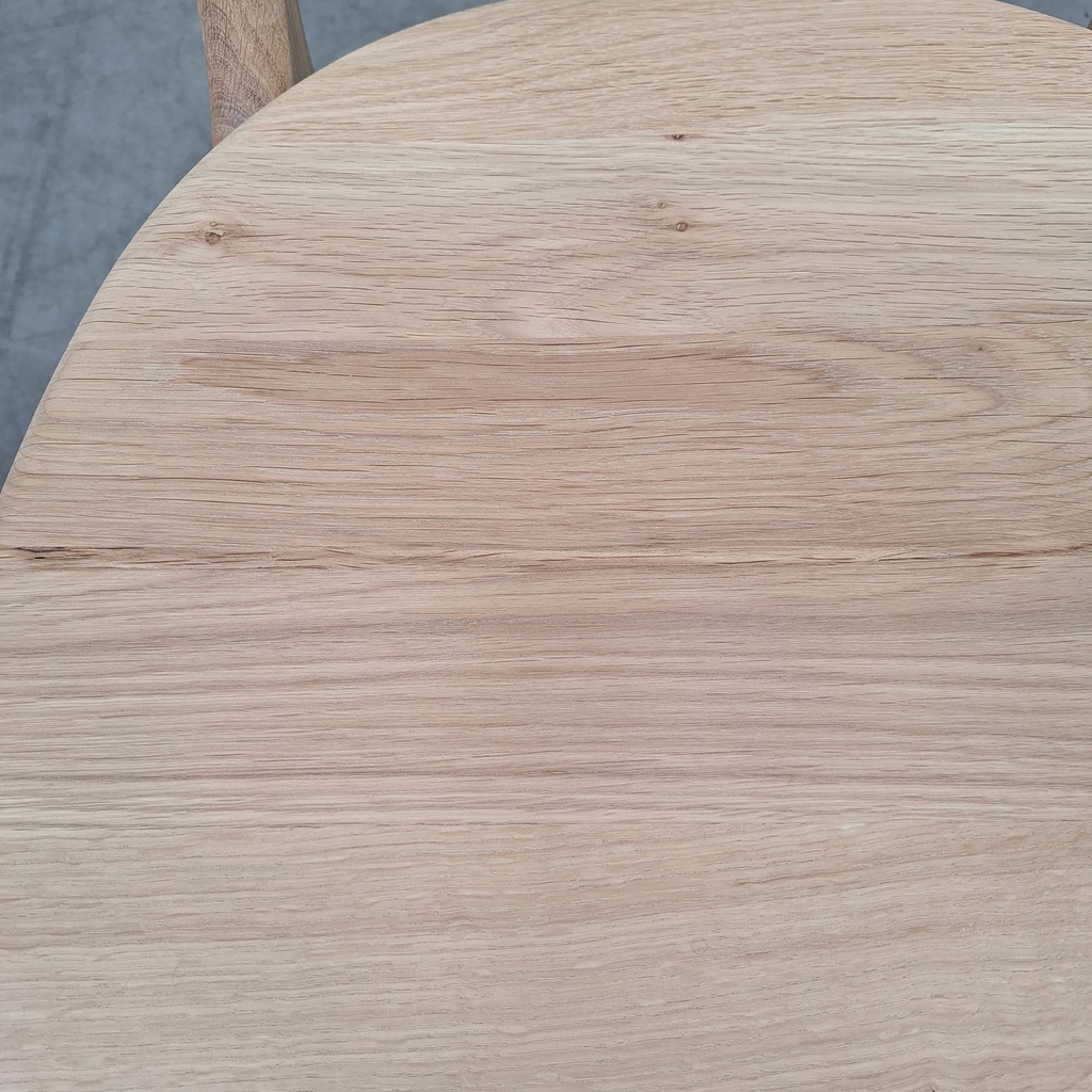 Eye dining chair