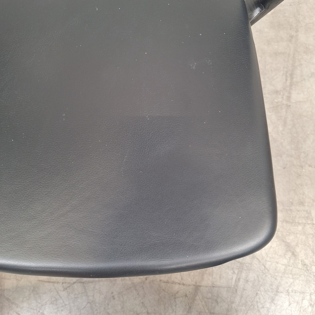 Bok dining chair