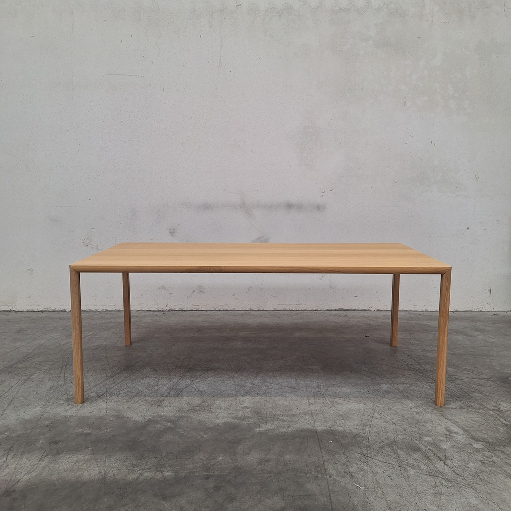 Air dining table