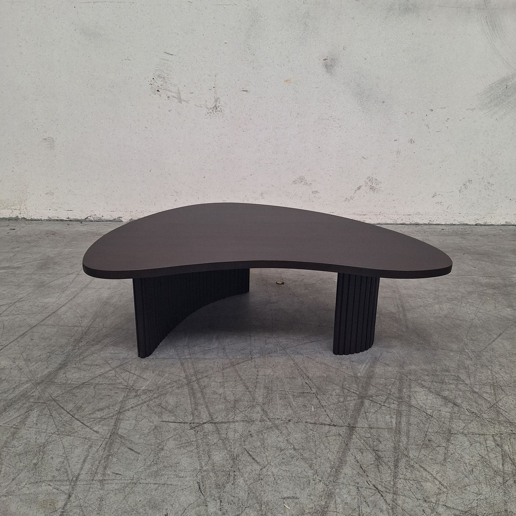 Boomerang coffee table