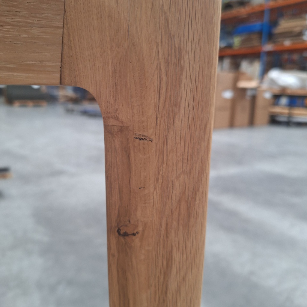 Bok extendable dining table