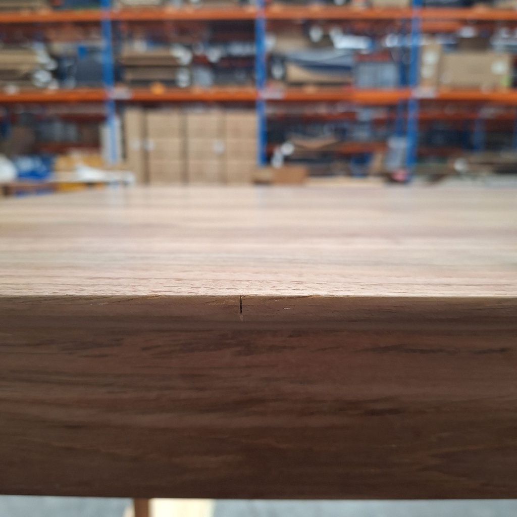 Bok extendable dining table