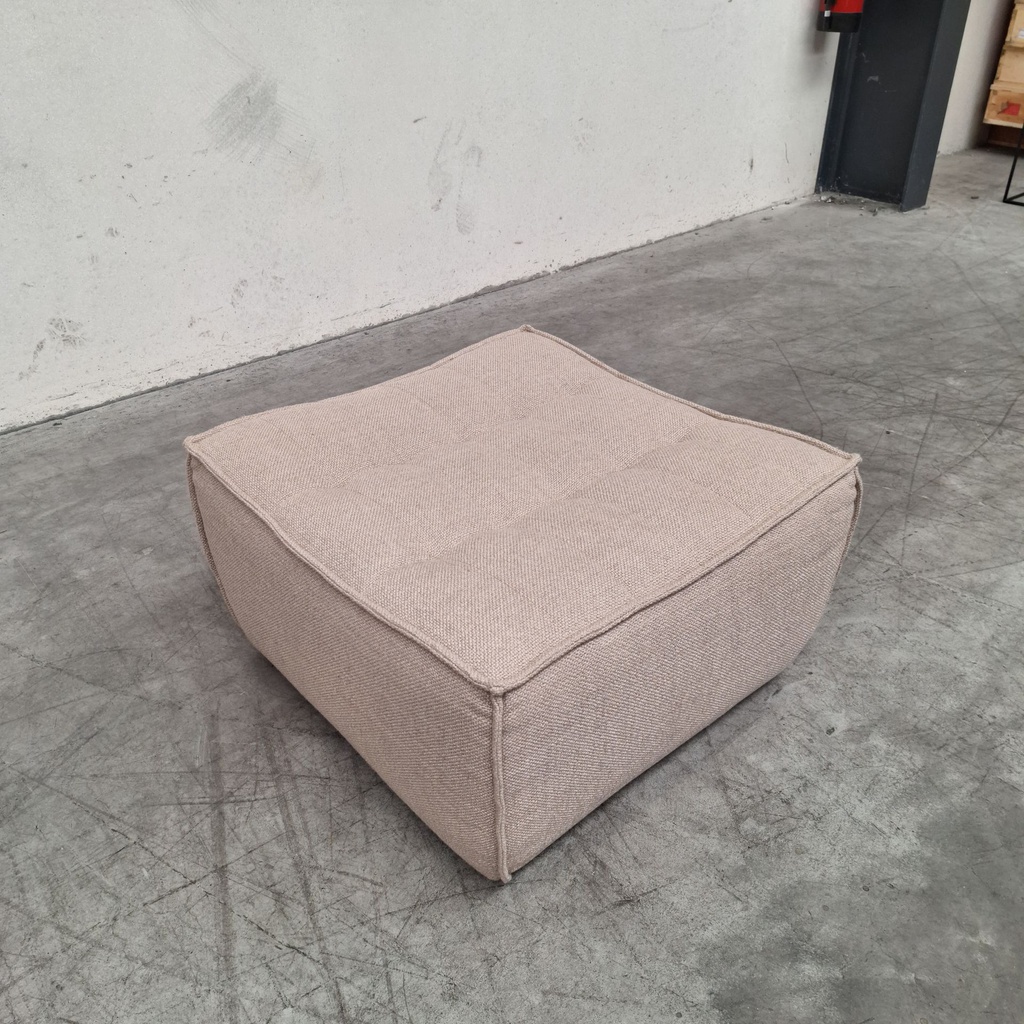 N701 footstool