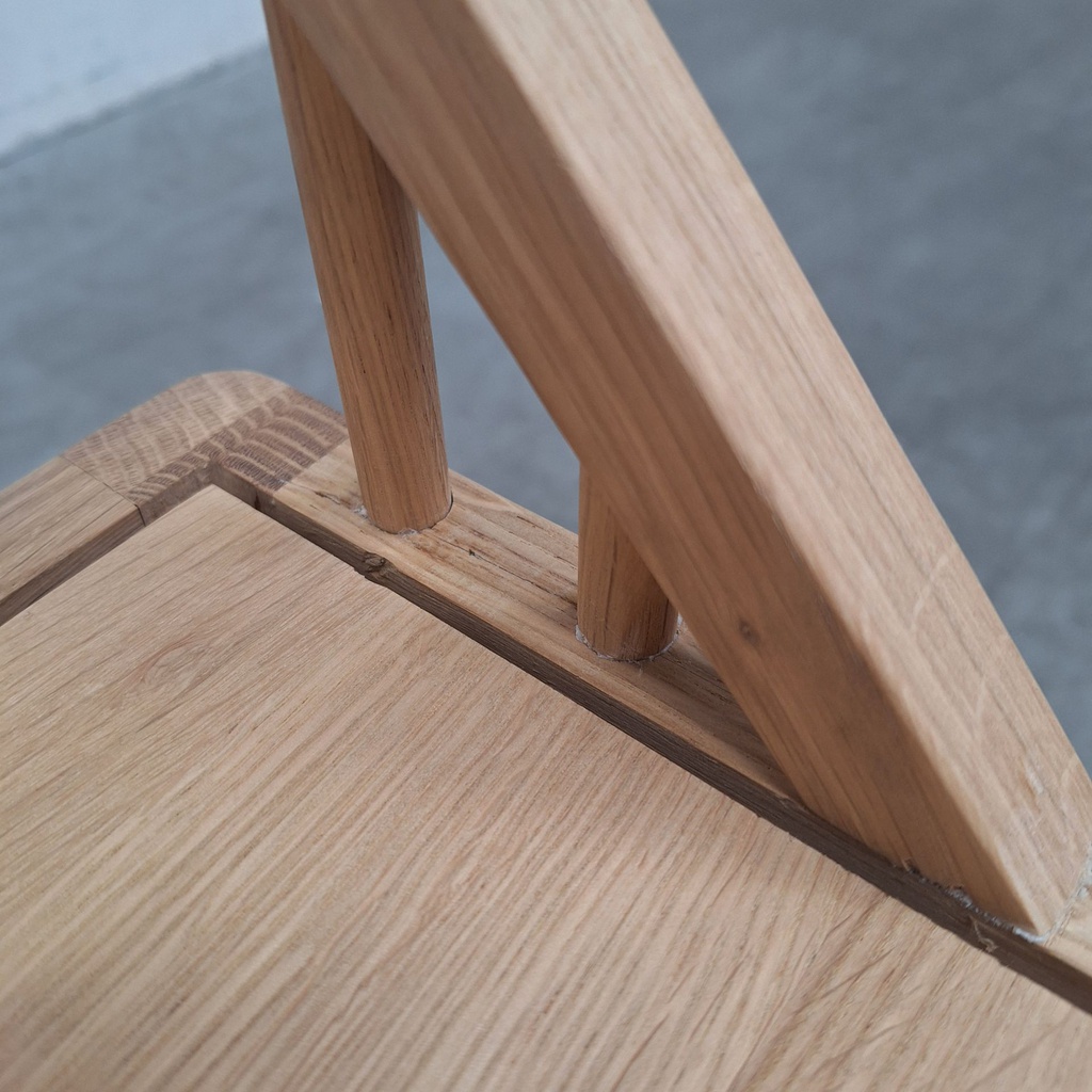Spindle bench