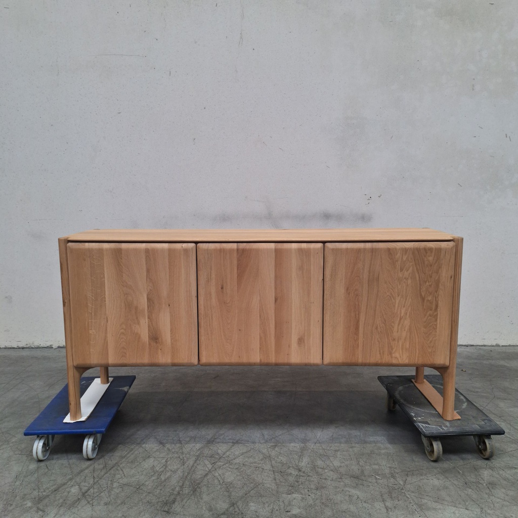 PI sideboard