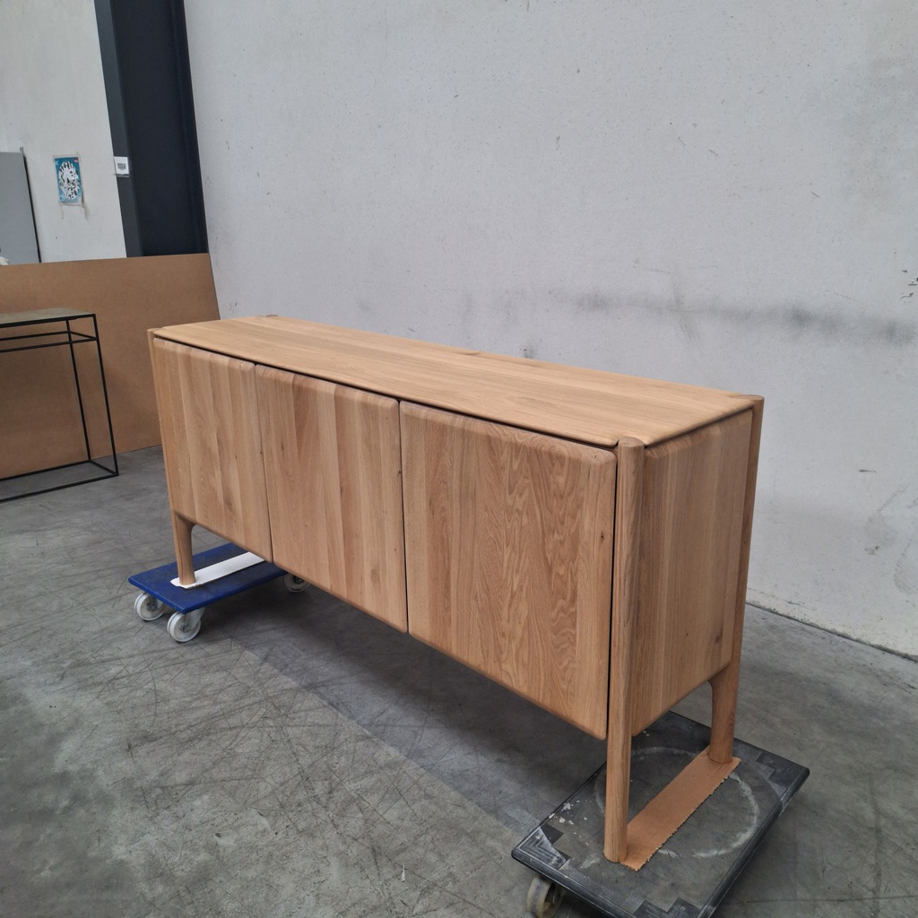 PI sideboard