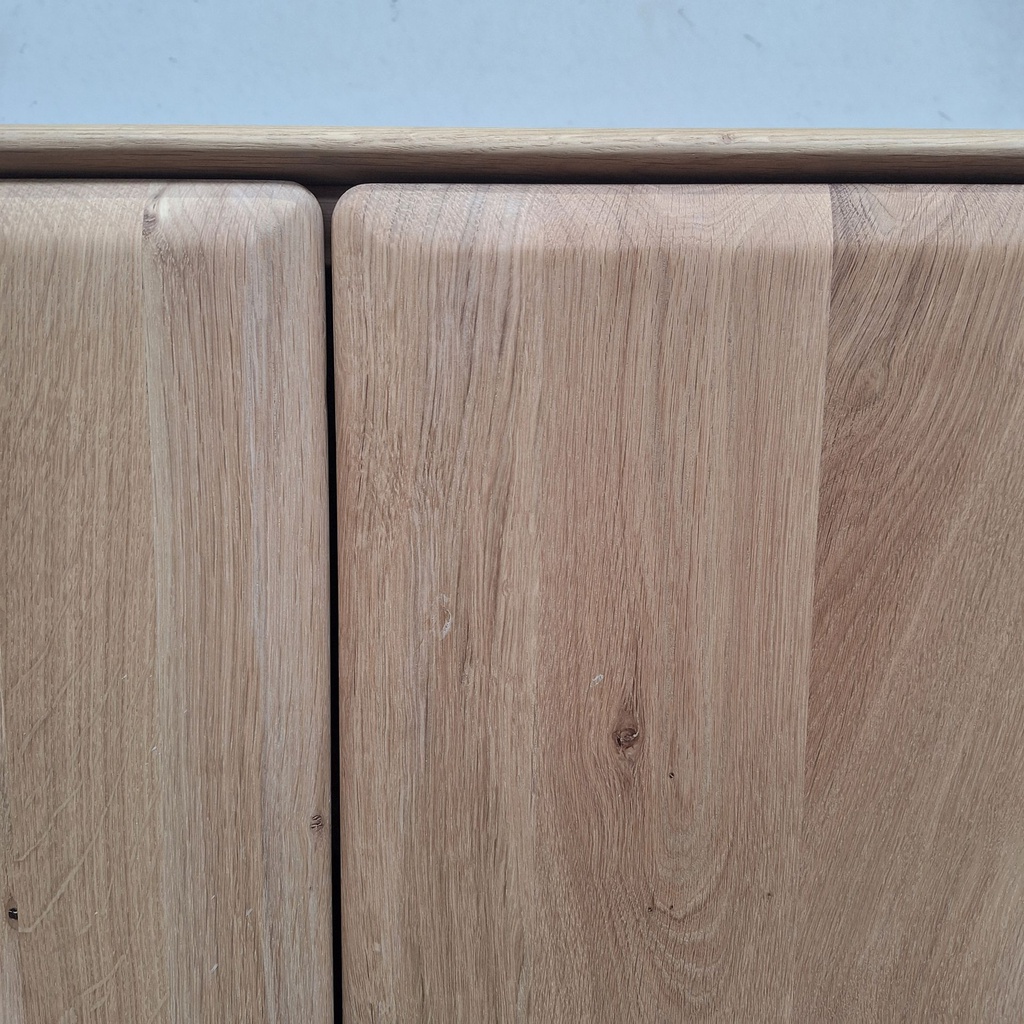 PI sideboard