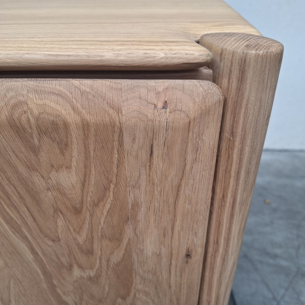 PI sideboard