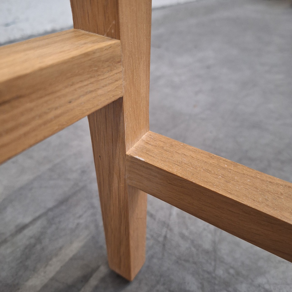 N3 counter stool