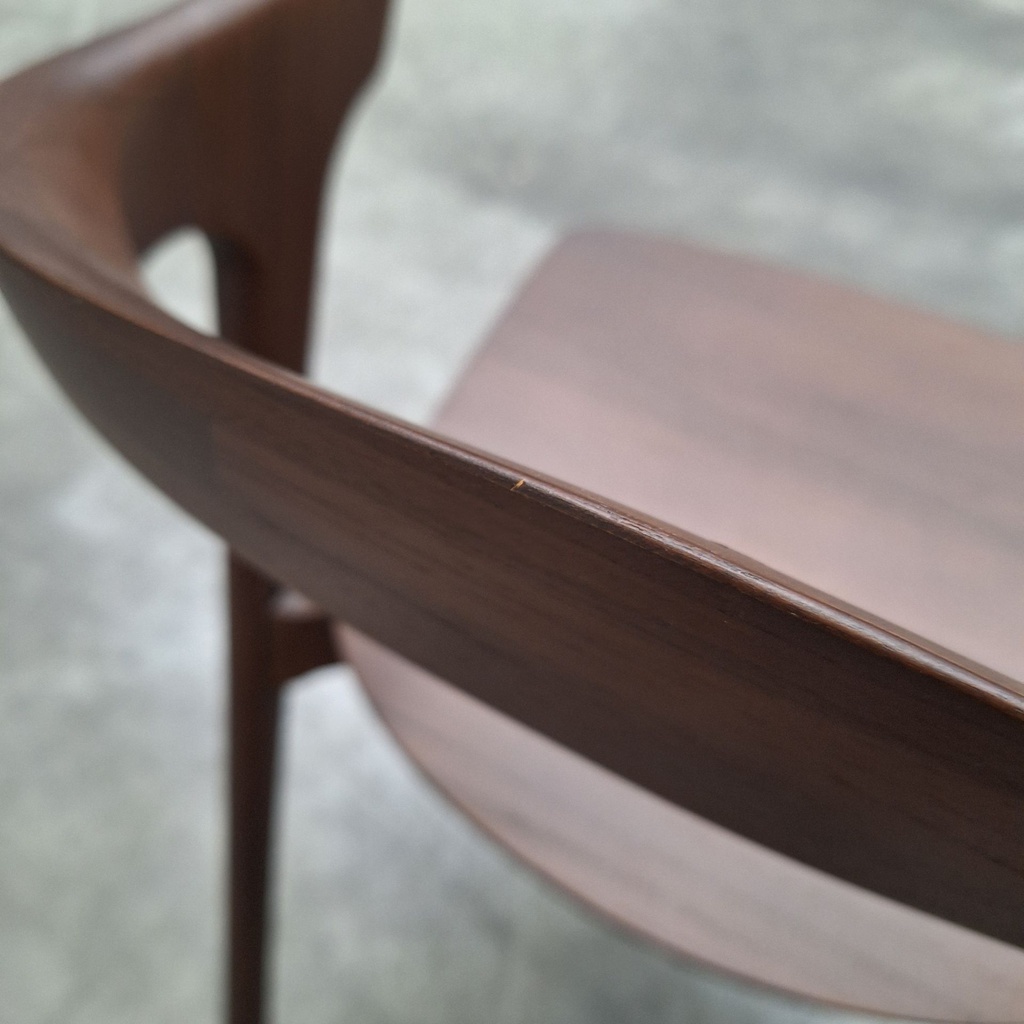 Bok dining chair