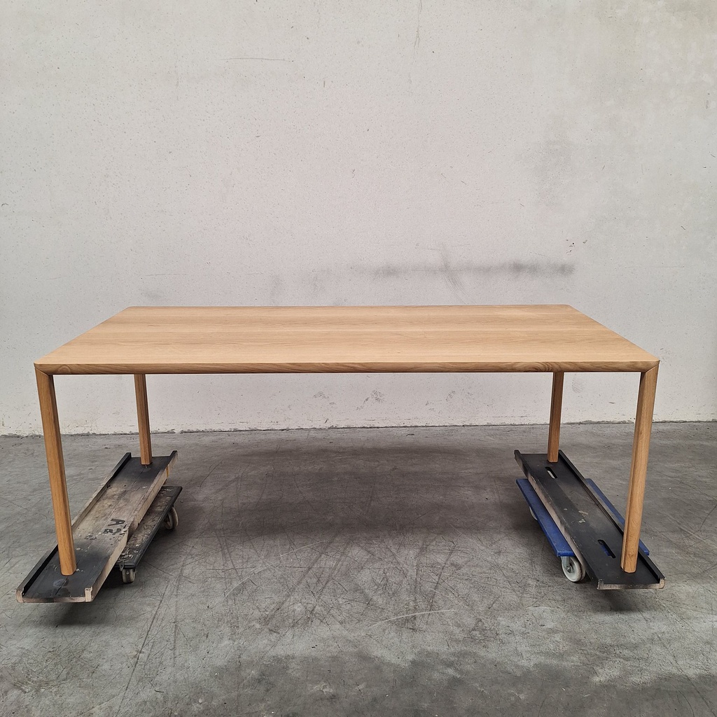 Air dining table