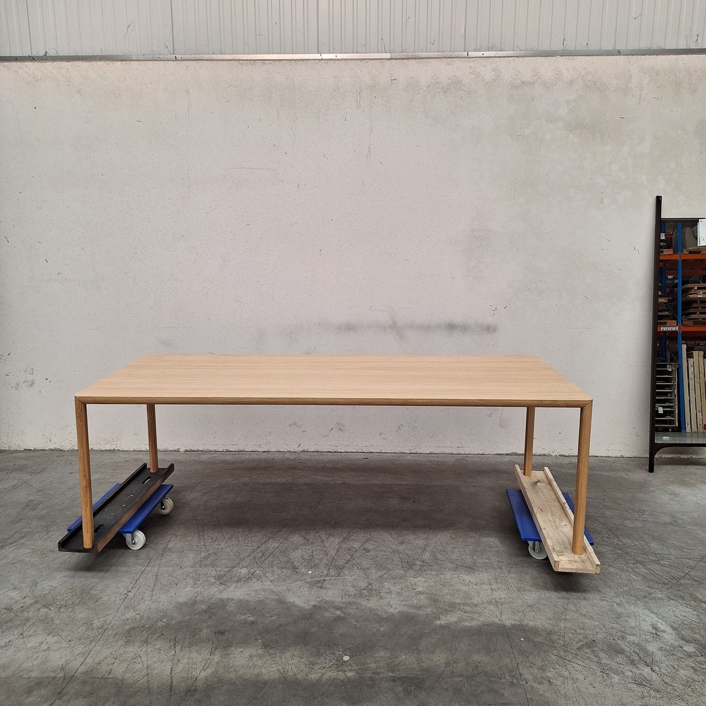 Air dining table
