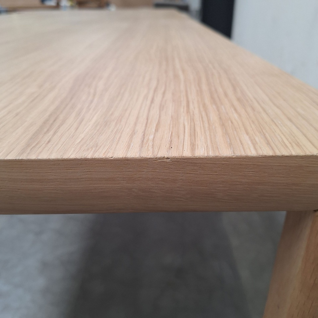 Air dining table