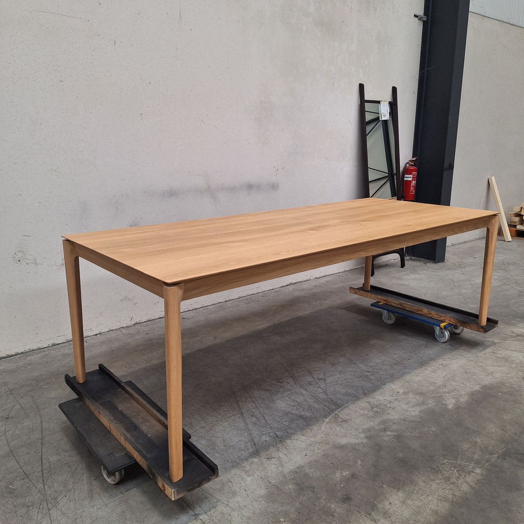 Bok dining table