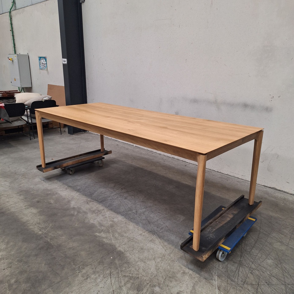 Bok dining table
