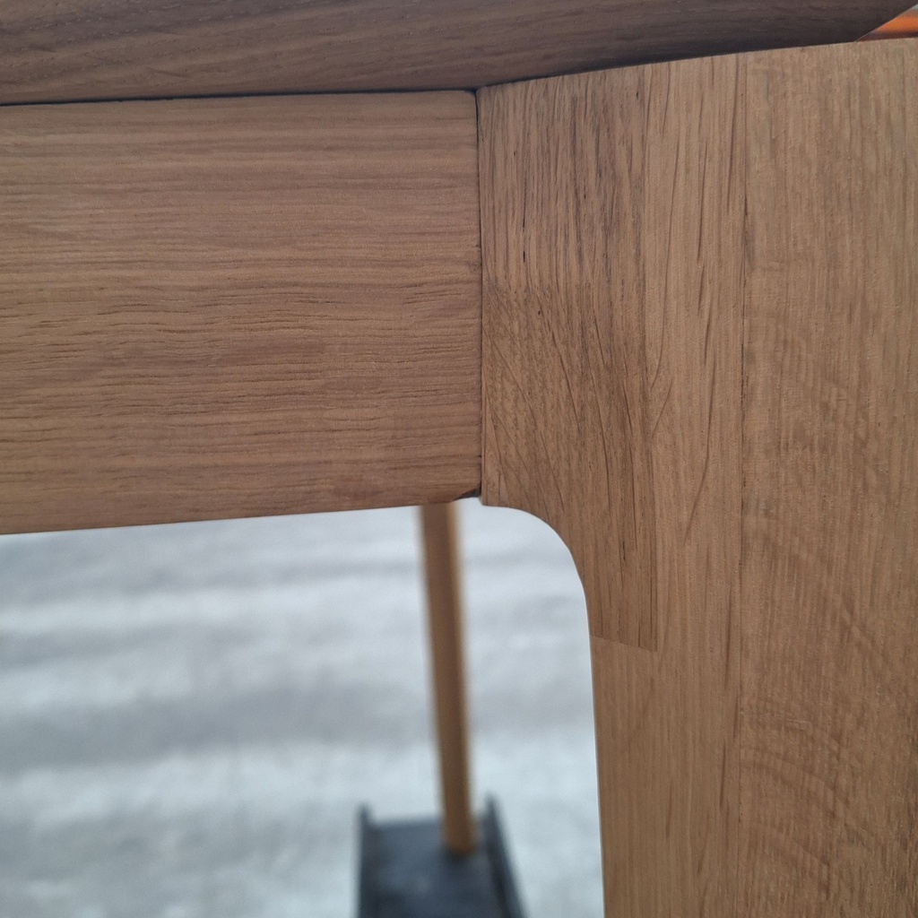 Bok dining table