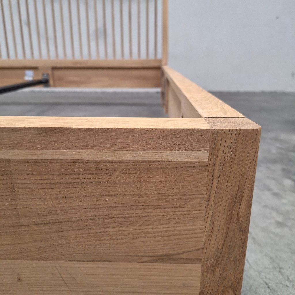 Spindle bed