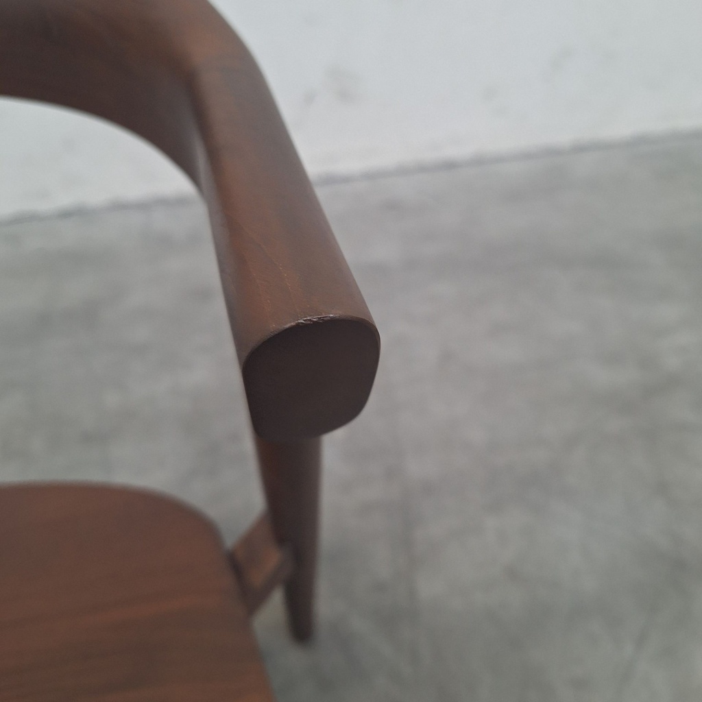 Bok dining chair