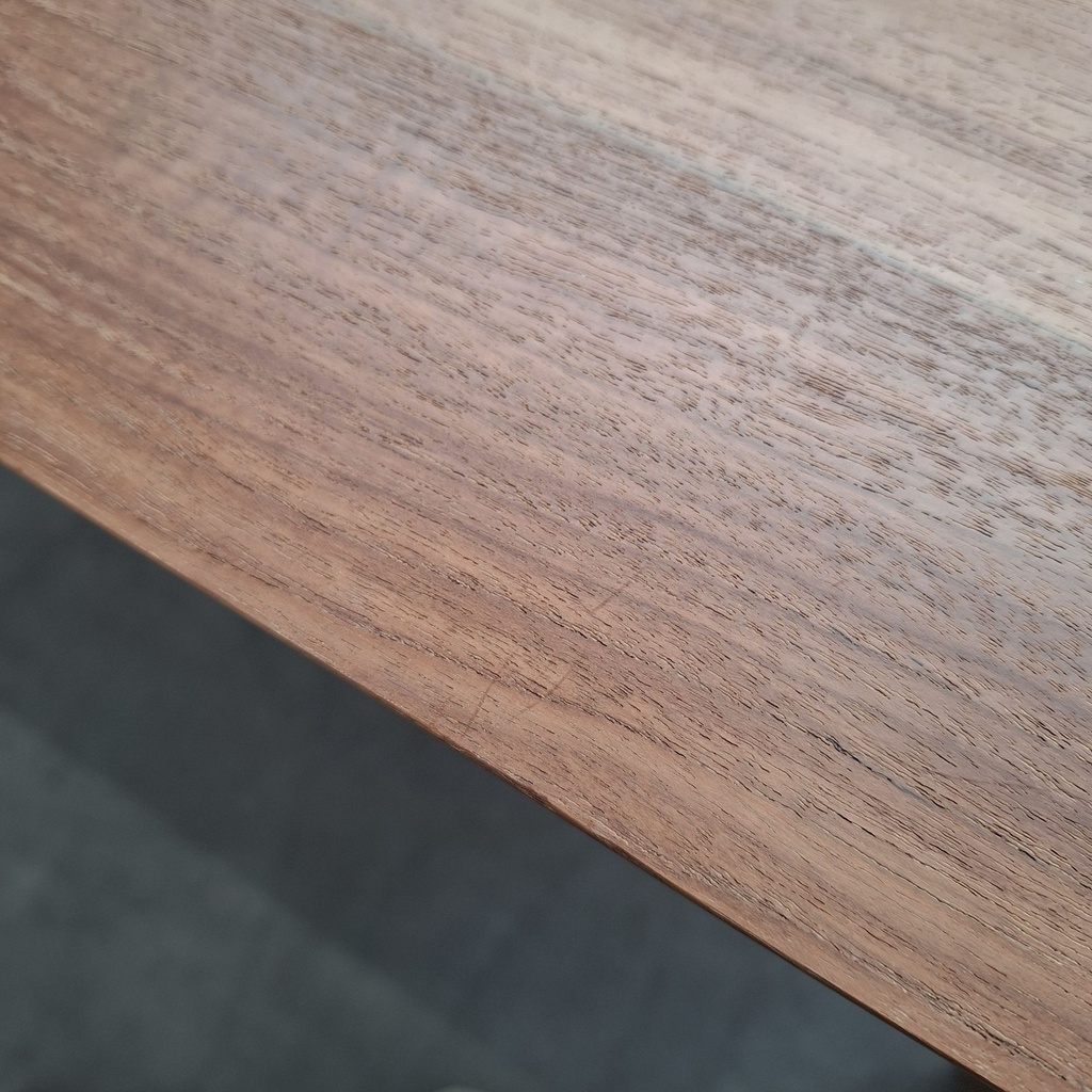 Bok dining table