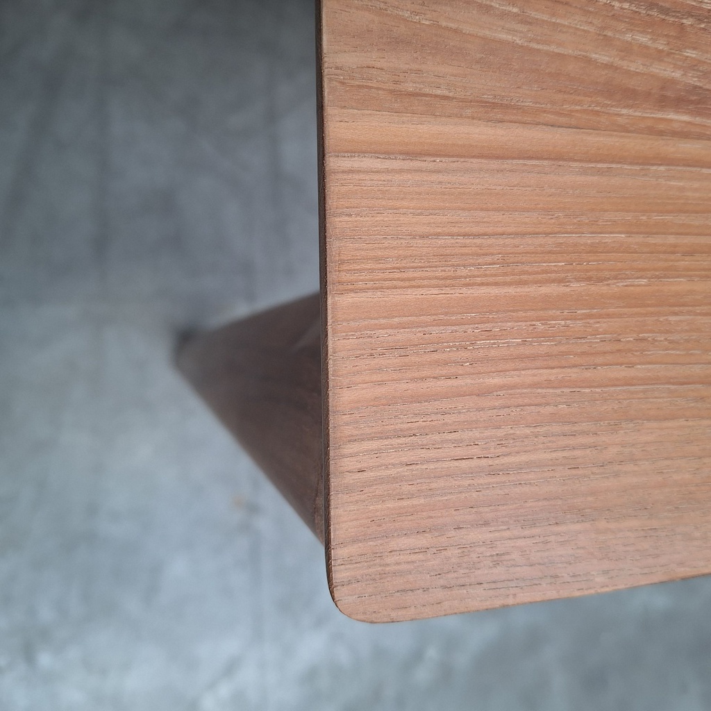 Bok dining table